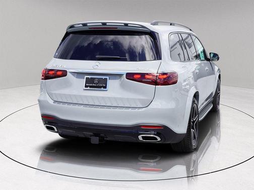 2026 Mercedes-Benz GLS 450 