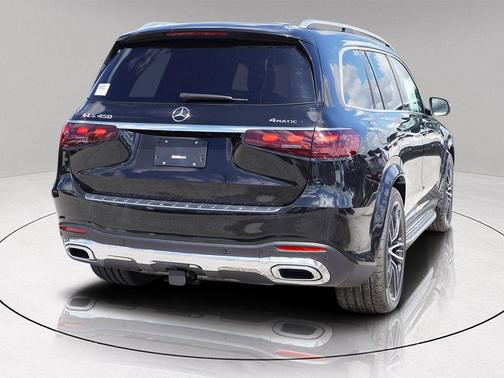 2026 Mercedes-Benz GLS 450 