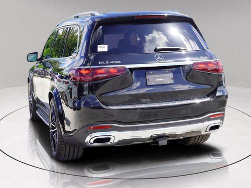 2026 Mercedes-Benz GLS 450 