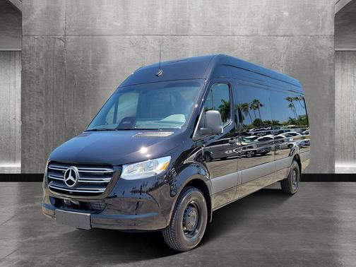 2025 Mercedes-Benz Sprinter 2500 High Roof