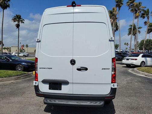 2025 Mercedes-Benz Sprinter 2500 Standard Roof