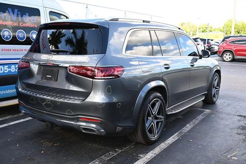 2022 Mercedes-Benz GLS 450 4MATIC