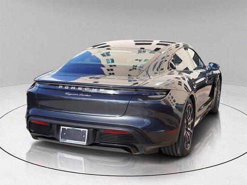2020 Porsche Taycan Turbo