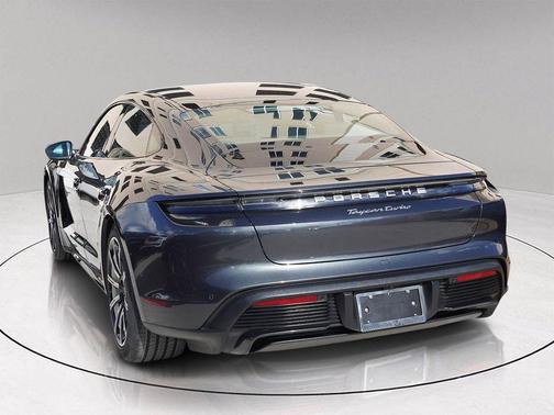 2020 Porsche Taycan Turbo