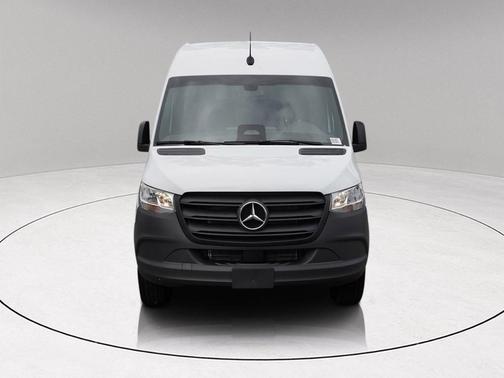 2025 Mercedes-Benz Sprinter 2500 Standard Roof