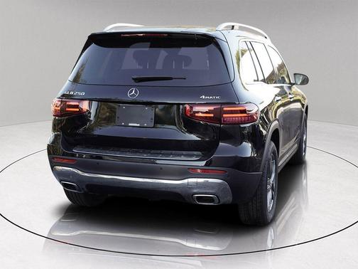 2026 Mercedes-Benz GLB 250 Base 4MATIC