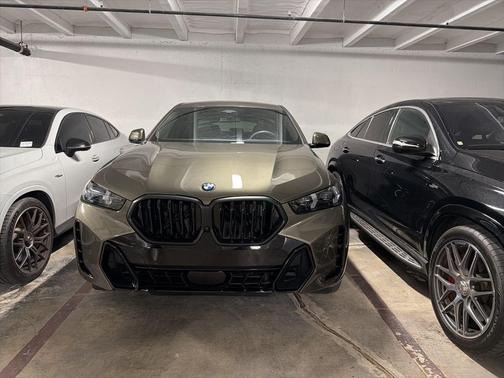 2025 BMW X6 xDrive40i