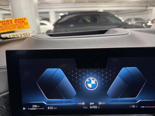 2025 BMW X6 xDrive40i