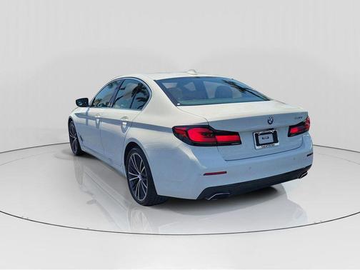 2022 BMW 540 i