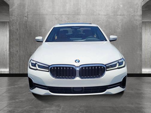 2022 BMW 540 i