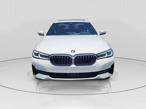 2022 BMW 540 i