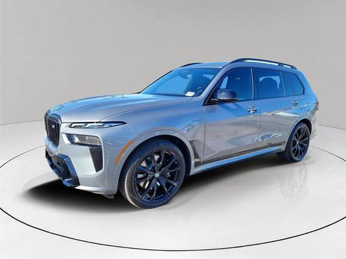 2024 BMW X7 M60i