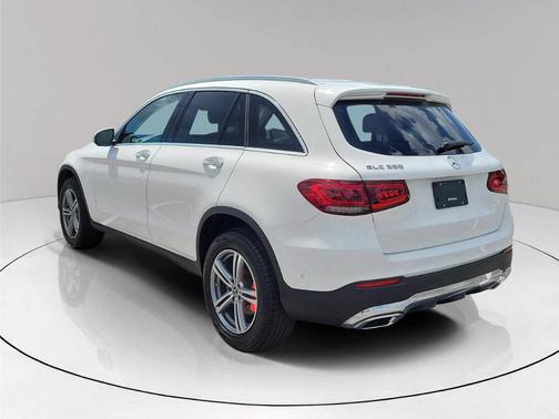 Polar White 2022 Mercedes-Benz GLC 300 Base