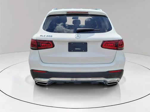 Polar White 2022 Mercedes-Benz GLC 300 Base