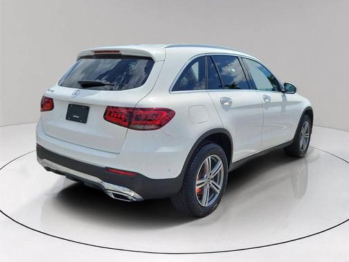 Polar White 2022 Mercedes-Benz GLC 300 Base