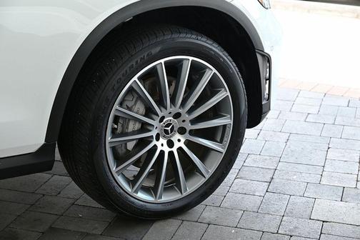 2022 Mercedes-Benz GLC 300 Base 4MATIC