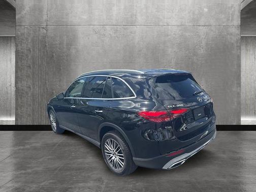 2024 Mercedes-Benz GLC 300 Base