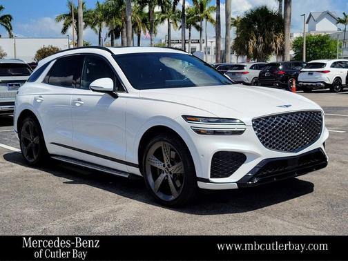 Uyuni White 2025 Genesis GV70 2.5T