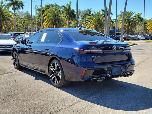 2024 BMW 760 760i xDrive