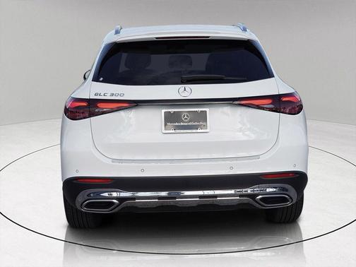 2026 Mercedes-Benz GLC 300 Base
