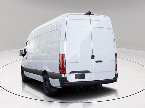 2025 Mercedes-Benz Sprinter 2500 High Roof