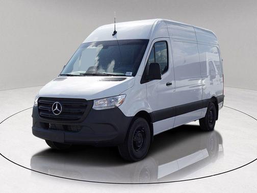 2025 Mercedes-Benz Sprinter 2500 Standard Roof