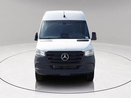 2025 Mercedes-Benz Sprinter 2500 Standard Roof