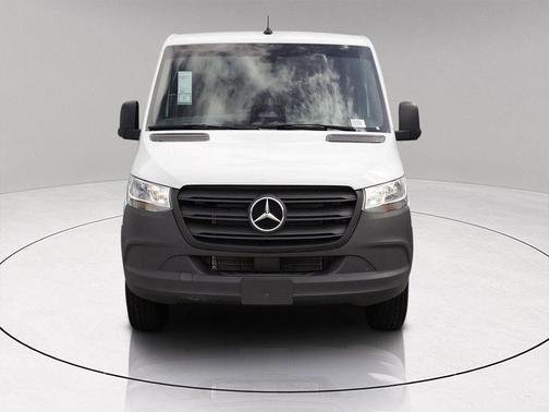2025 Mercedes-Benz Sprinter 2500 Standard Roof