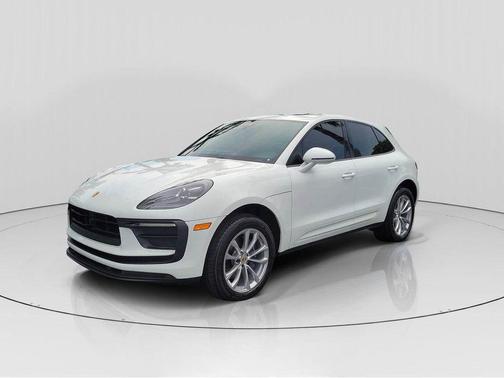 2024 Porsche Macan Base
