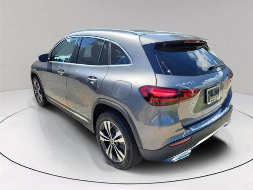 2026 Mercedes-Benz GLA 250 Base