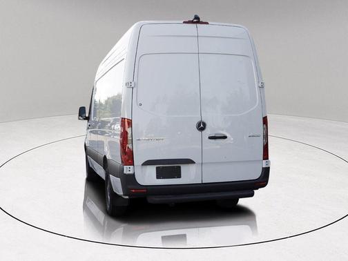 2026 Mercedes-Benz Sprinter 2500 High Roof