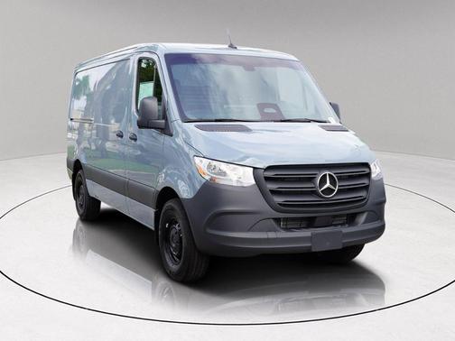 2026 Mercedes-Benz Sprinter 2500 Standard Roof