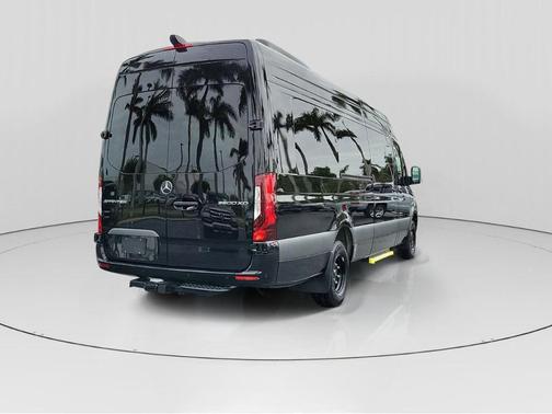 2025 Mercedes-Benz Sprinter 3500XD High Roof