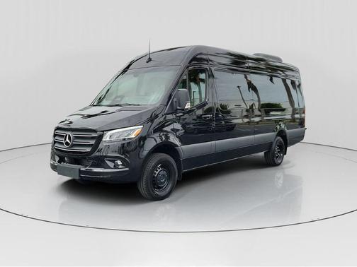 2025 Mercedes-Benz Sprinter 3500XD High Roof