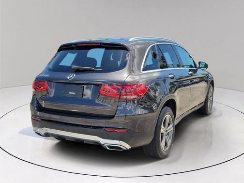 Graphite Gray Metallic 2022 Mercedes-Benz GLC 300 Base