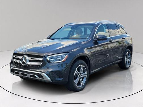Graphite Gray Metallic 2022 Mercedes-Benz GLC 300 Base