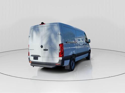 2025 Mercedes-Benz Sprinter 2500 Standard Roof
