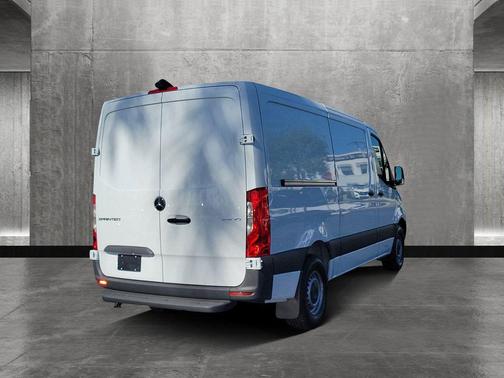 2025 Mercedes-Benz Sprinter 2500 Standard Roof