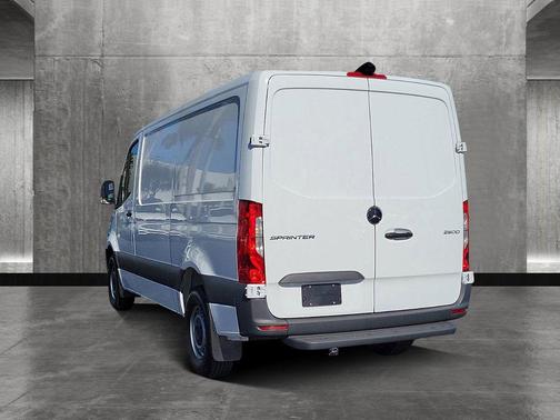 2025 Mercedes-Benz Sprinter 2500 Standard Roof