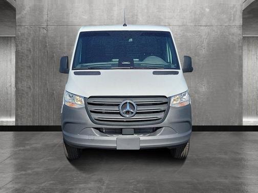 2025 Mercedes-Benz Sprinter 2500 Standard Roof