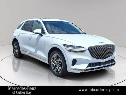 Alta White 2024 Genesis GV70 2.5T