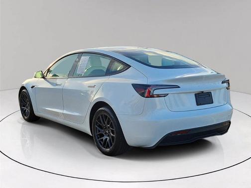 2025 Tesla Model 3 Long Range