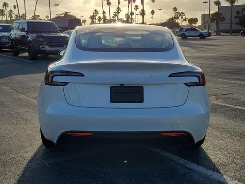 2025 Tesla Model 3 Long Range