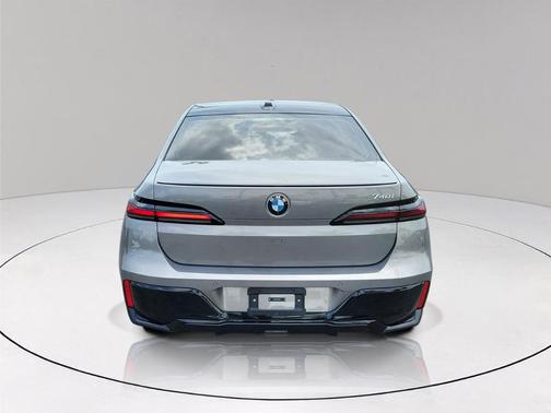 Gray Metallic 2024 BMW 740 i