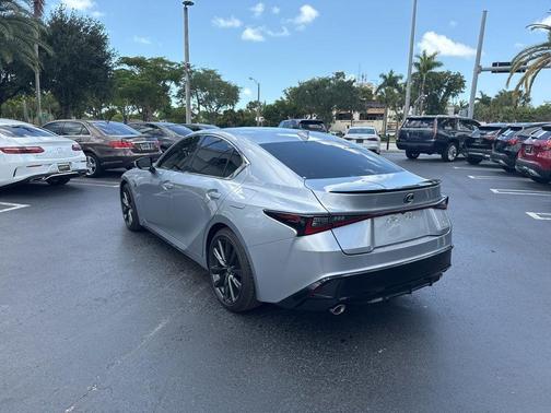 2024 Lexus IS 350