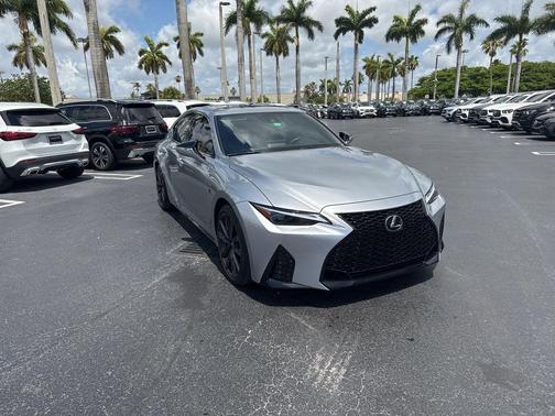 2024 Lexus IS 350