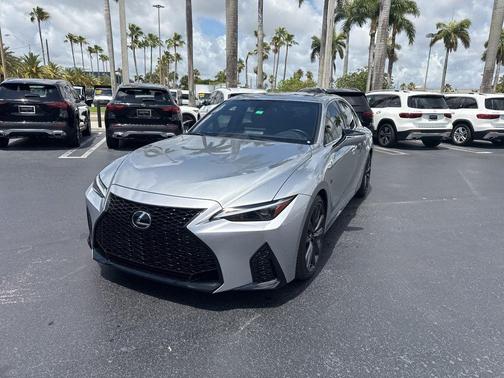 2024 Lexus IS 350