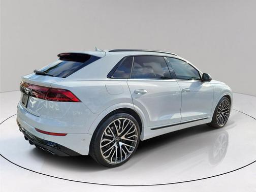 2025 Audi SQ8 4.0T Premium Plus