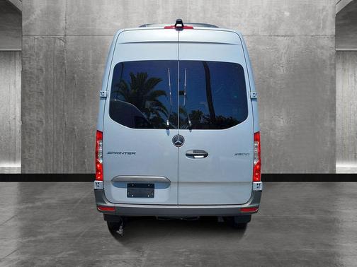 2025 Mercedes-Benz Sprinter 2500 144 WB Standard Roof Passenger