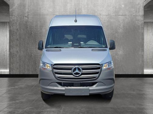 2025 Mercedes-Benz Sprinter 2500 144 WB Standard Roof Passenger